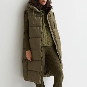 NWOT Hooded Puffer Vest